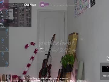webcam girl petitebrat image #8181320
