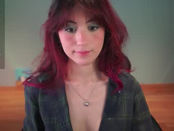 webcam girl greeny_mat image #8100473
