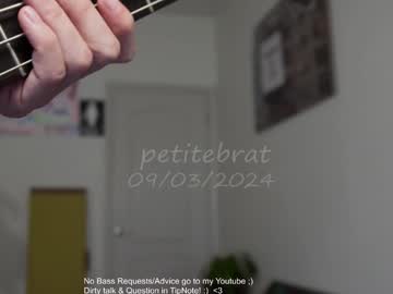 webcam girl petitebrat image #7763508