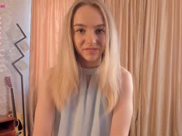 webcam girl gertruda_shy image #4123237
