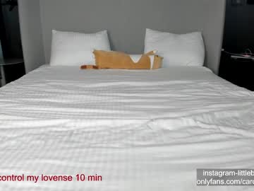 webcam girl carolinaherera image #5617404