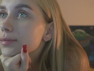 webcam girl 2girls_1dream image #8485797