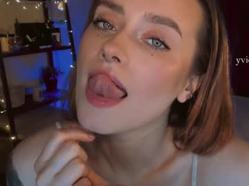 webcam girl _yvie_ image #1207565