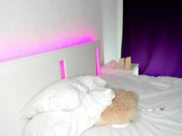 webcam girl alice_n_wooderland image #2603452
