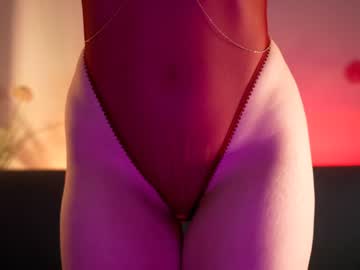 webcam girl littlee33 image #3147681