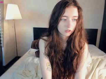 webcam girl llkadream image #4930163