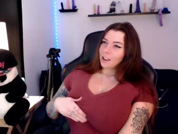webcam girl bigtittedtattedlesbian image #1452650