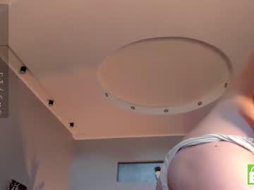 webcam girl margarethowell image #7039799