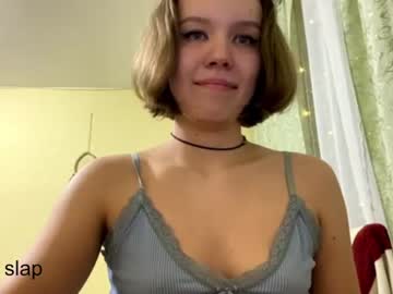 webcam girl lonely_lina image #6139976