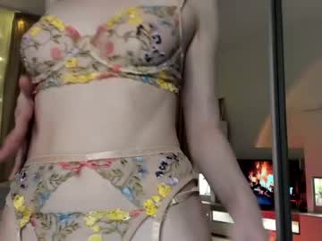 webcam girl happiness_s image #5903917