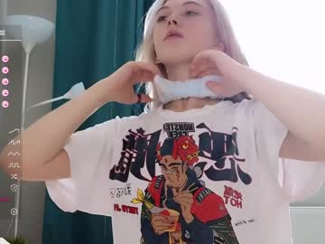 webcam girl small_blondee image #5469907