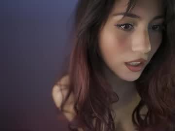 webcam girl greeny_mat image #9455309