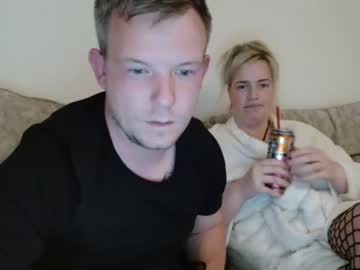 webcam couple yeeha_swing_yer_bra image #1611693