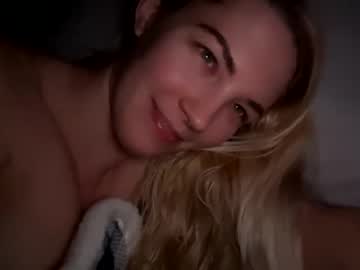 webcam girl mariah95 image #810742