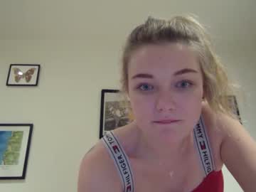 webcam girl redroseldn image #3750194
