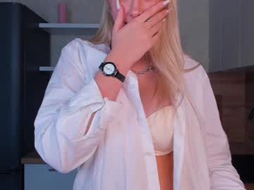 webcam girl 8a8y_nura image #206654
