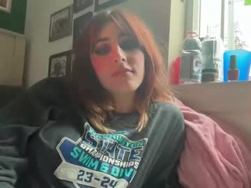 webcam girl piercedbaby420 image #8745369