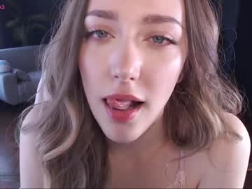 webcam girl uwuxo image #3315792