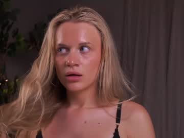 webcam girl elswythalgood image #8452783