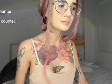 webcam girl lonelly_lolly98 image #7022710