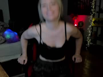 webcam girl kimilee22 image #5098729