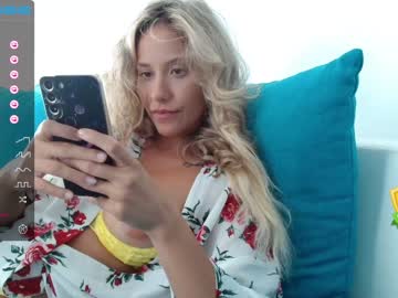 webcam girl theellenshow image #4866623