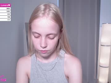webcam girl appr0ved image #2557356