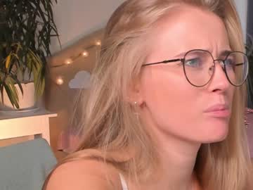webcam girl linellali image #2621432