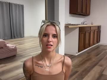 webcam girl lunahadley image #8105184