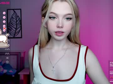 webcam girl small_blondee image #3601612