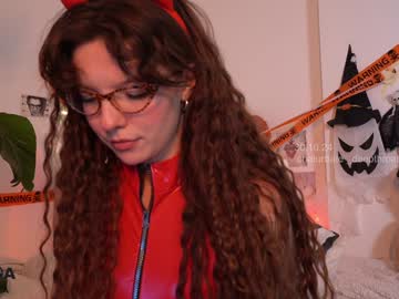 webcam girl _deepthroatgalactica image #8139035