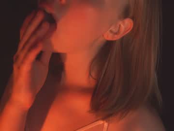 webcam girl bibi_it_is image #6125398