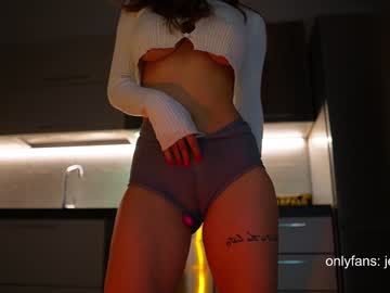 webcam girl therealbonnieclydex image #4342575