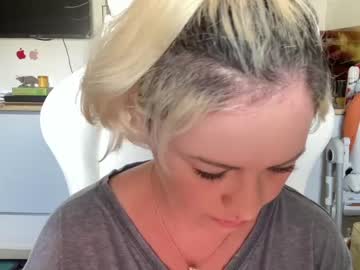 webcam girl kiradivine image #4647255