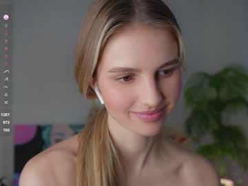 webcam girl fluffy_angel image #8401977