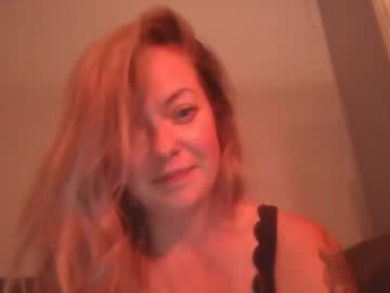 webcam girl islandlove333 image #7603143