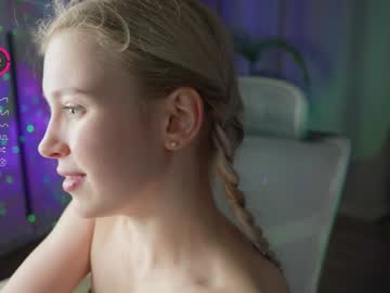 webcam girl sonyaericsson image #7162039