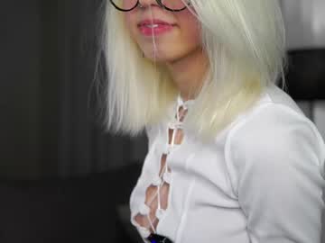 webcam girl maureensgame image #8505394