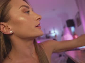webcam girl hannahjames710 image #5775580