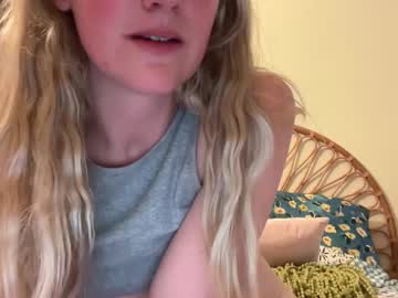 webcam girl daphneflowersxoxo image #9547489