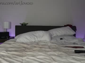 webcam couple ari_lovexo image #4009324