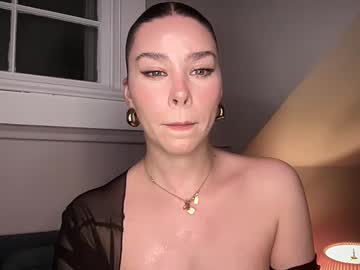 webcam girl novavangogh image #9550465