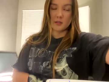 webcam girl ravendevine image #3107795