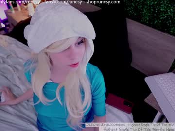 webcam girl runesy image #7114174