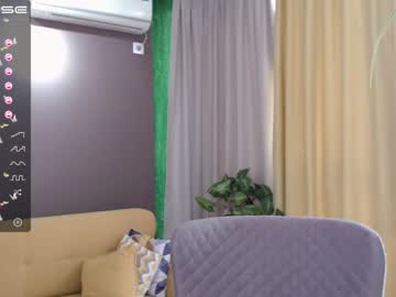 webcam girl small_blondee image #1587308