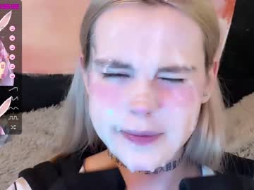 webcam girl nyakawaii69 image #3883495
