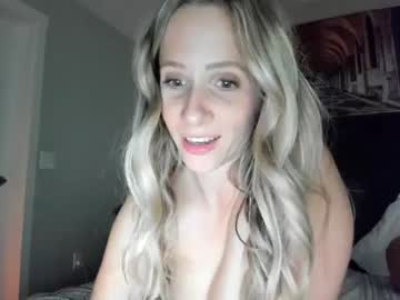webcam girl luxlovely111 image #5181358