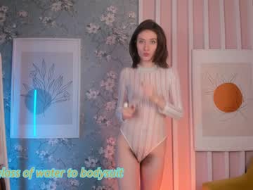 webcam girl tina_cure image #6028077
