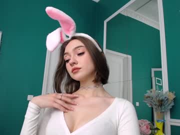 webcam girl adelewilson__ image #1149109