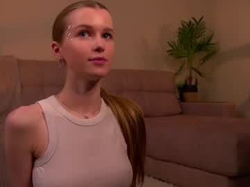 webcam girl brave_journey image #8964735